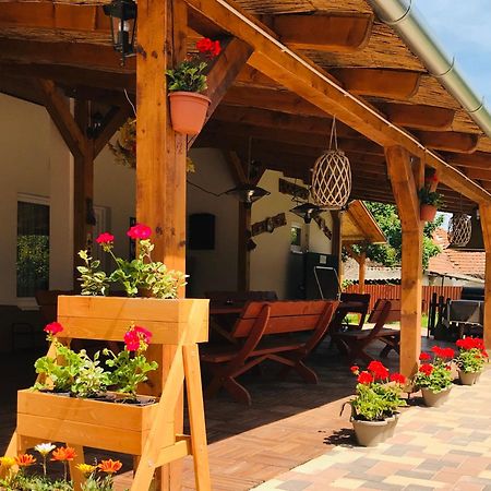 Aranyfuert Vendeghaz Hotel Tokaj Bagian luar foto