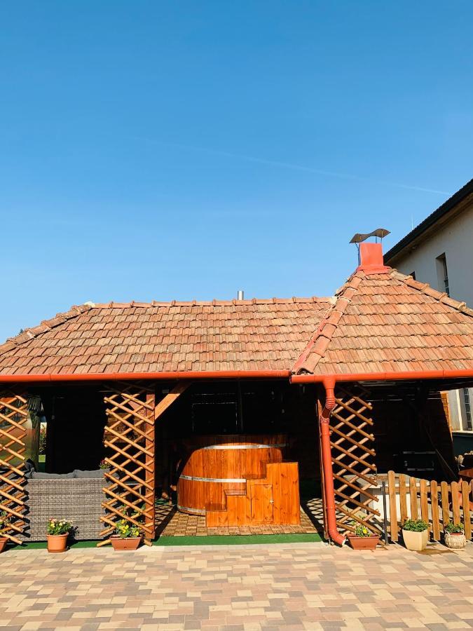 Aranyfuert Vendeghaz Hotel Tokaj Bagian luar foto