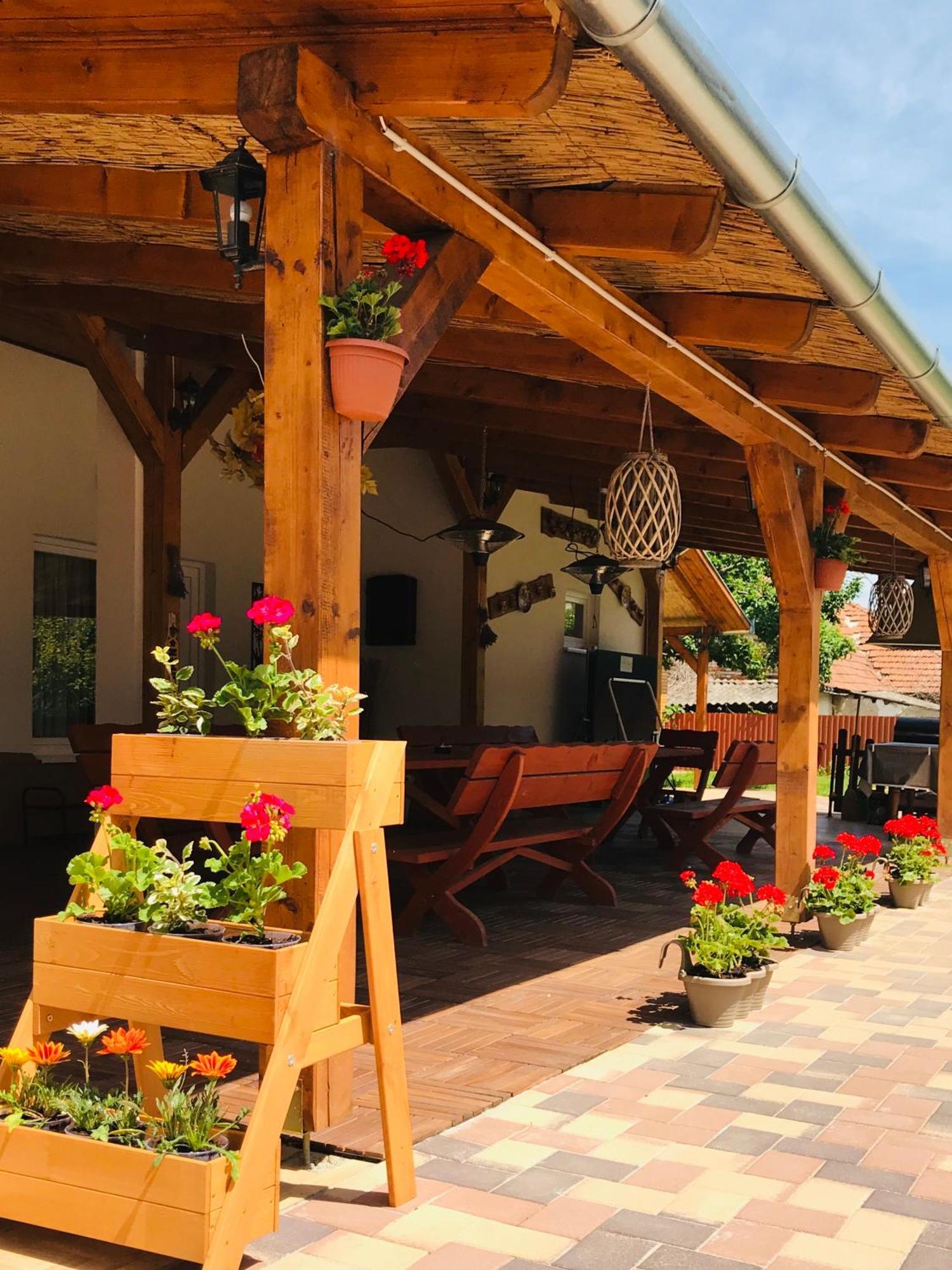 Aranyfuert Vendeghaz Hotel Tokaj Bagian luar foto